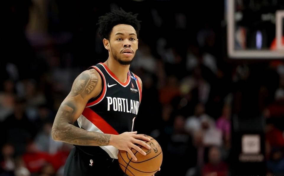 关于CBA常规赛转会期再迎强敌，波士顿凯尔特人伤情更新，主帅态度：引发热议，球队文化再被提及的信息